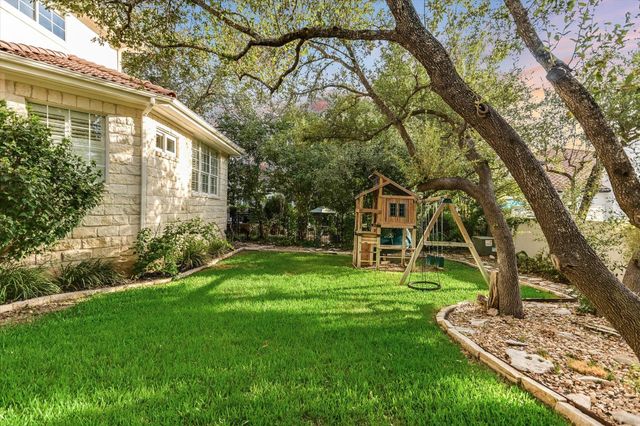 43 LOST MEADOW TRL, The Hills, TX 78738
