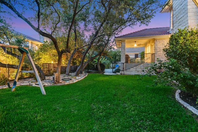 43 LOST MEADOW TRL, The Hills, TX 78738