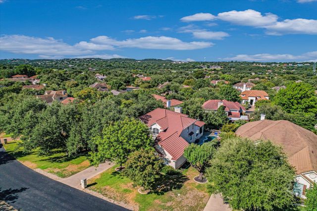 43 LOST MEADOW TRL, The Hills, TX 78738
