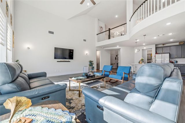 105 AUTUMN OAK WAY E, Georgetown, TX 78628