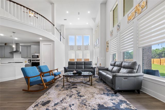 105 AUTUMN OAK WAY E, Georgetown, TX 78628