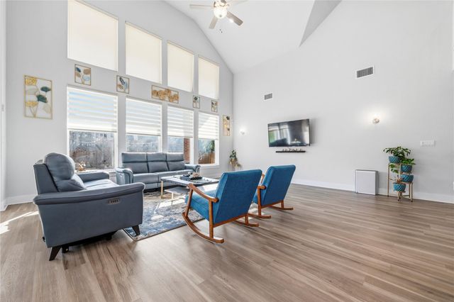 105 AUTUMN OAK WAY E, Georgetown, TX 78628