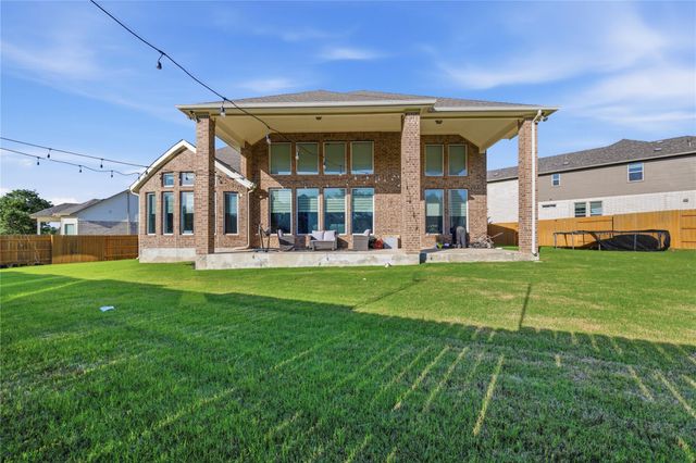 105 AUTUMN OAK WAY E, Georgetown, TX 78628