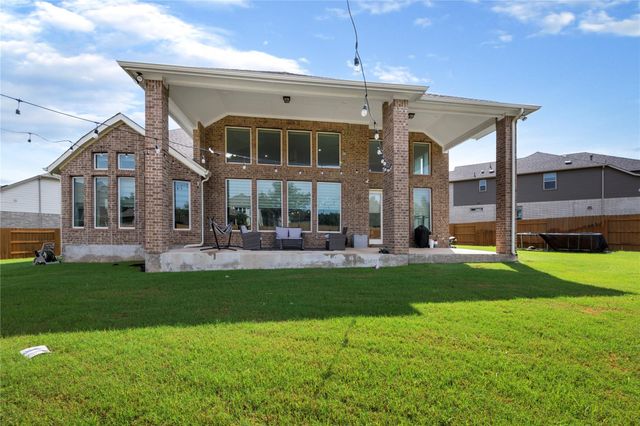 105 AUTUMN OAK WAY E, Georgetown, TX 78628