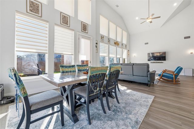 105 AUTUMN OAK WAY E, Georgetown, TX 78628