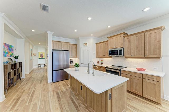 9920 CRYSTAL ISLE CIRCLE, Sarasota, FL 34241