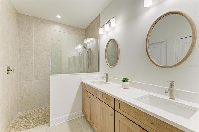 9920 CRYSTAL ISLE CIRCLE, Sarasota, FL 34241