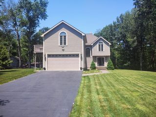 105 Mixter, Holden, MA 01520