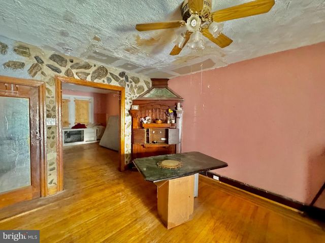 512 S YEWDALL ST, Philadelphia, PA 19143