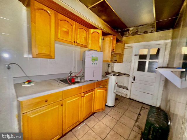 512 S YEWDALL ST, Philadelphia, PA 19143