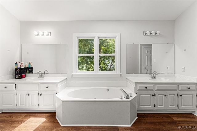 6300 Arbor Banks Ter, Chester, VA 23831