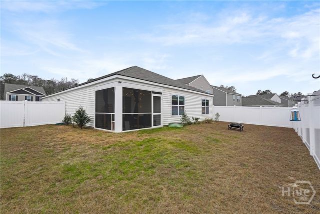 394 Coconut Drive, Bloomingdale, GA 31302