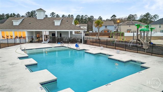 394 Coconut Drive, Bloomingdale, GA 31302