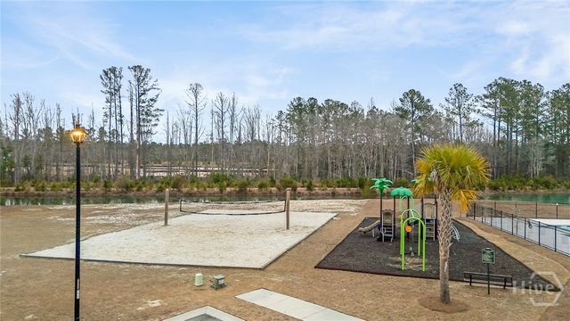 394 Coconut Drive, Bloomingdale, GA 31302