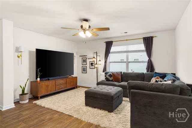 394 Coconut Drive, Bloomingdale, GA 31302