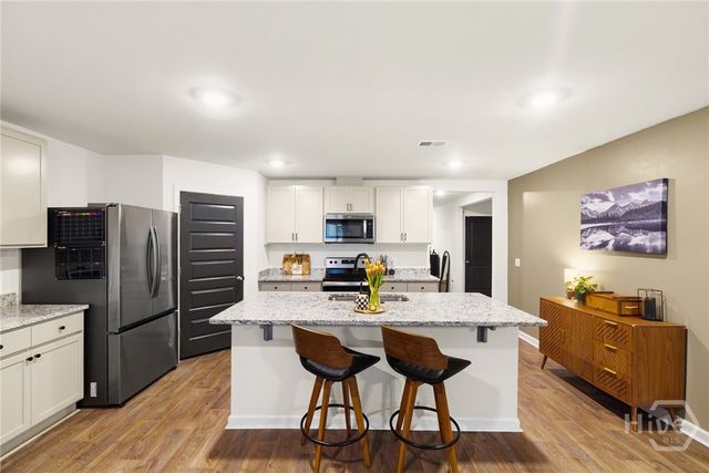 394 Coconut Drive, Bloomingdale, GA 31302