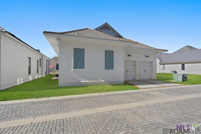 3248 Pointe-marie Dr, Baton Rouge, LA 70820