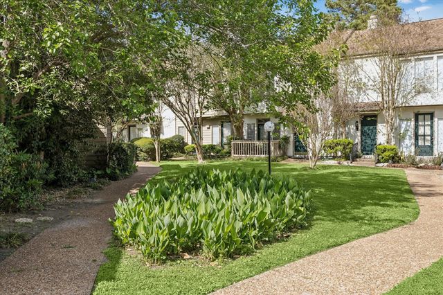 2100 Tanglewilde Street 702, Houston, TX 77063