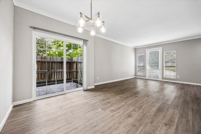 2100 Tanglewilde Street 702, Houston, TX 77063