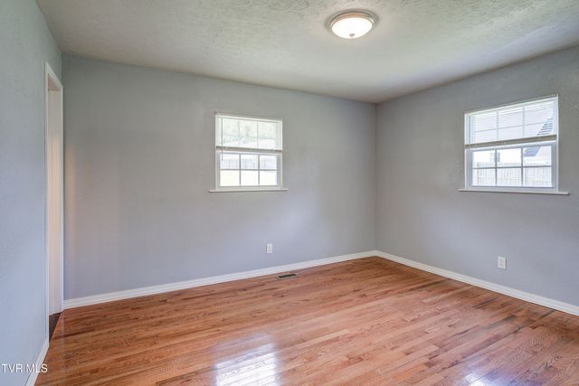 118 Hilbert Circle, Jonesborough, TN 37659