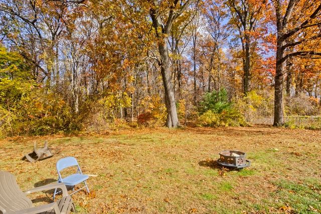 267 Rowley St, Agawam, MA 01001