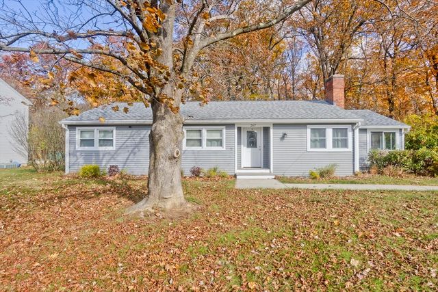 267 Rowley St, Agawam, MA 01001