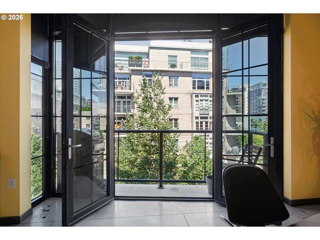 1030 Nw 12TH Ave 330, Portland, OR 97209