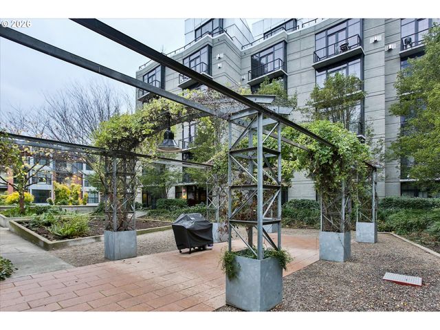 1030 Nw 12TH Ave 330, Portland, OR 97209