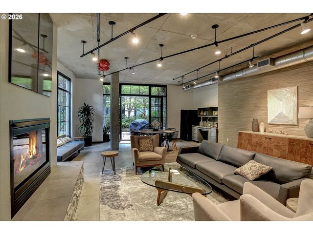 1030 Nw 12TH Ave 330, Portland, OR 97209