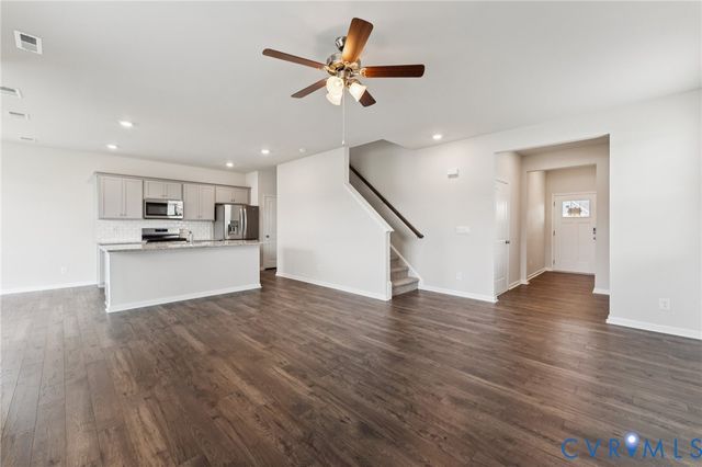 3800 Crow's Nest Ct, Hopewell, VA 23860