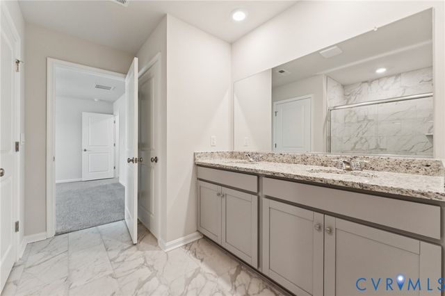 3800 Crow's Nest Ct, Hopewell, VA 23860