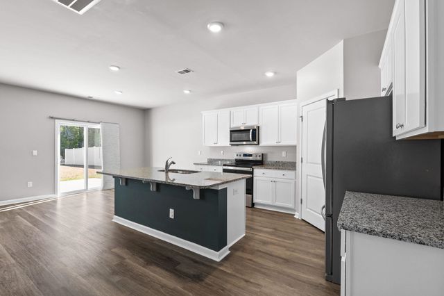 124 Cassina Dr., Longs, SC 29568