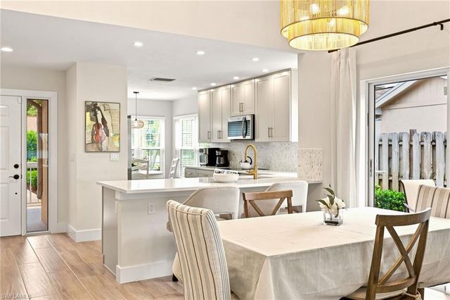 2604 Sailors WAY 120, Naples, FL 34109