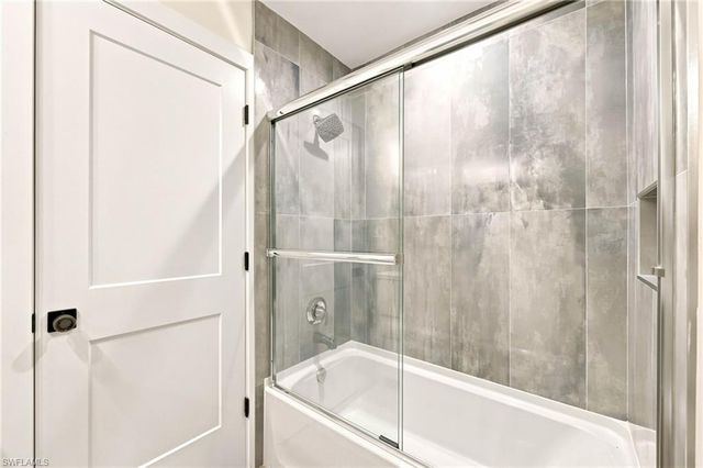 2604 Sailors WAY 120, Naples, FL 34109