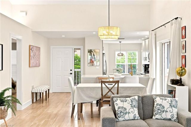 2604 Sailors WAY 120, Naples, FL 34109