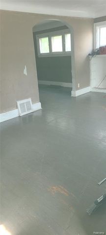 15039 Sorrento Street, Detroit, MI 48227