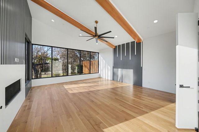 9457 Waterview Road, Dallas, TX 75218