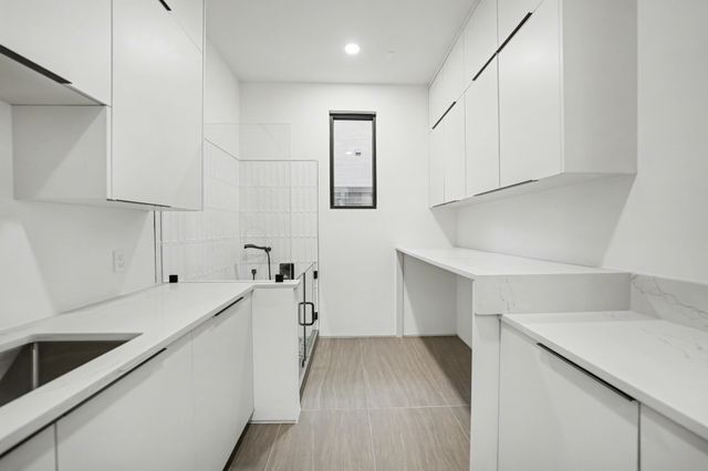 9457 Waterview Road, Dallas, TX 75218