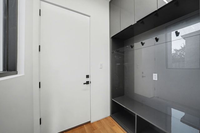 9457 Waterview Road, Dallas, TX 75218