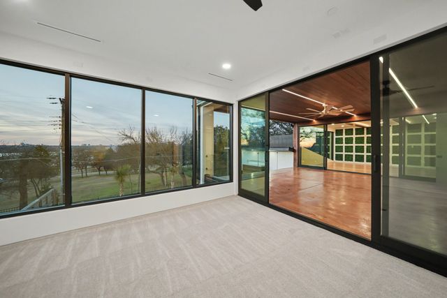 9457 Waterview Road, Dallas, TX 75218