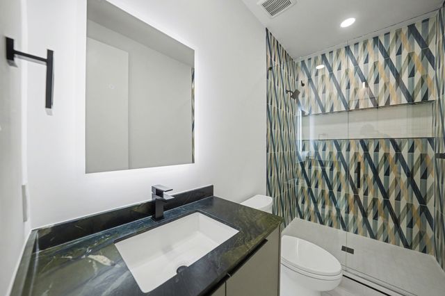 9457 Waterview Road, Dallas, TX 75218