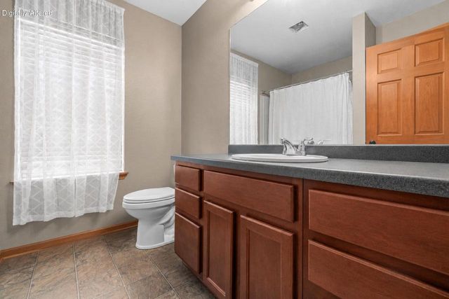 307 Reeds DRIVE, West Bend, WI 53095