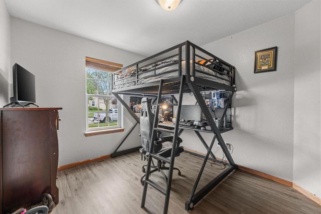 307 Reeds DRIVE, West Bend, WI 53095
