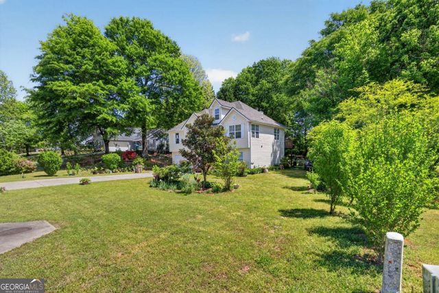 547 Hickeria Way, Winder, GA 30680