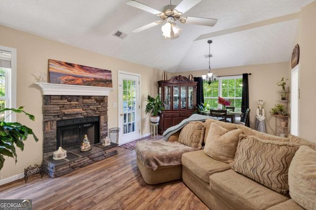 547 Hickeria Way, Winder, GA 30680