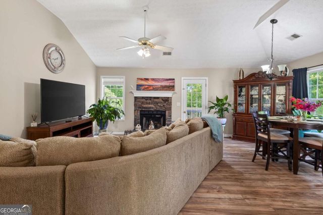 547 Hickeria Way, Winder, GA 30680