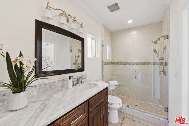 1114 S La Peer Drive, Los Angeles, CA 90035