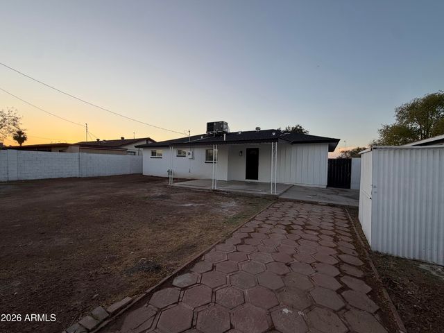 3749 W OSBORN Road, Phoenix, AZ 85019