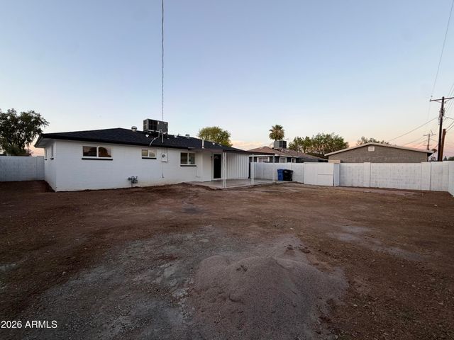3749 W OSBORN Road, Phoenix, AZ 85019