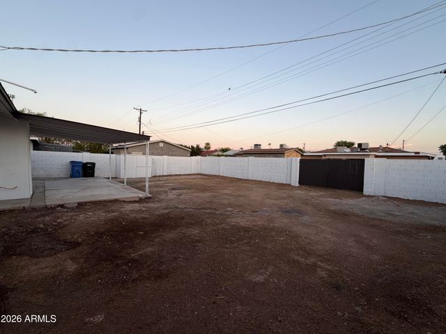 3749 W OSBORN Road, Phoenix, AZ 85019